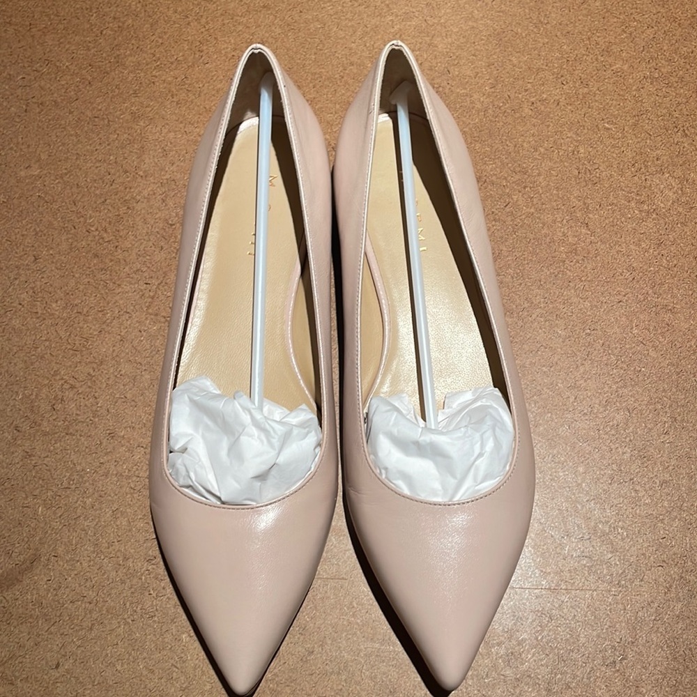 NEW IN BOX M. Gemi Pointed Toe Flats Sz 41